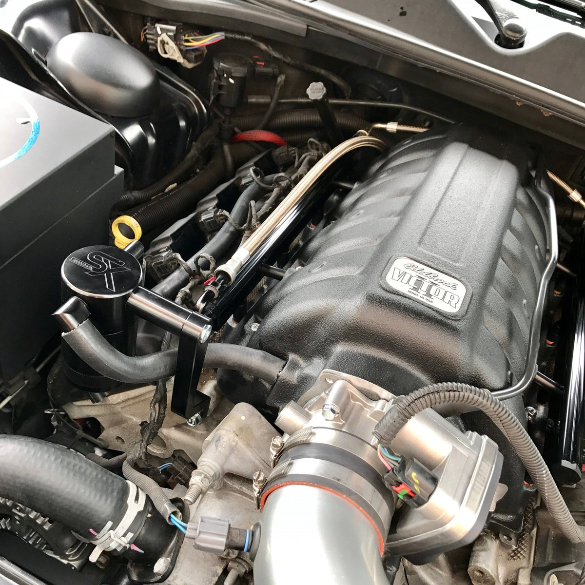 Edelbrock Victor II Intake Manifold 2009 - 2023 Challenger/Charger 5.7L/6.1L/392 - Speedlogix