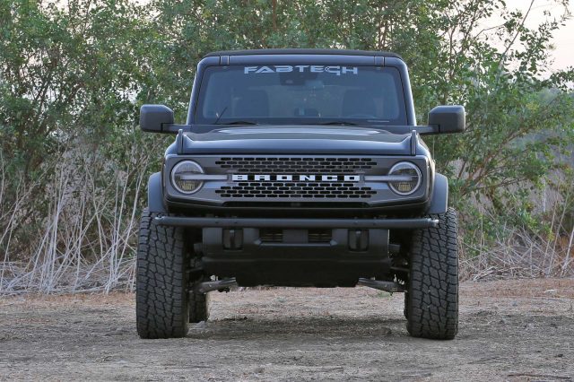 Fabtech 4" Dirt Logic Lift Kit 2021 - 2025 Bronco - Speedlogix