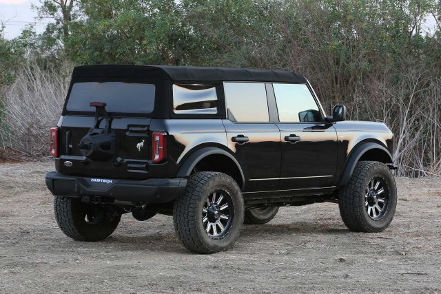 Fabtech 4" Dirt Logic Lift Kit 2021 - 2025 Bronco - Speedlogix