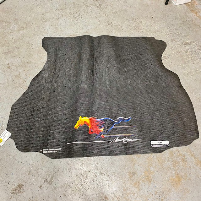 Fender Gripper Multi Color Mustang Logo Fender Cover - Speedlogix