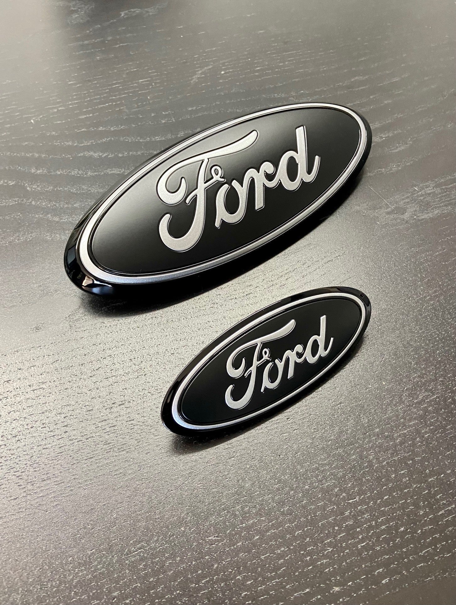 Ford Explorer 2020 - 2023 Custom color order - Emblem set - Speedlogix
