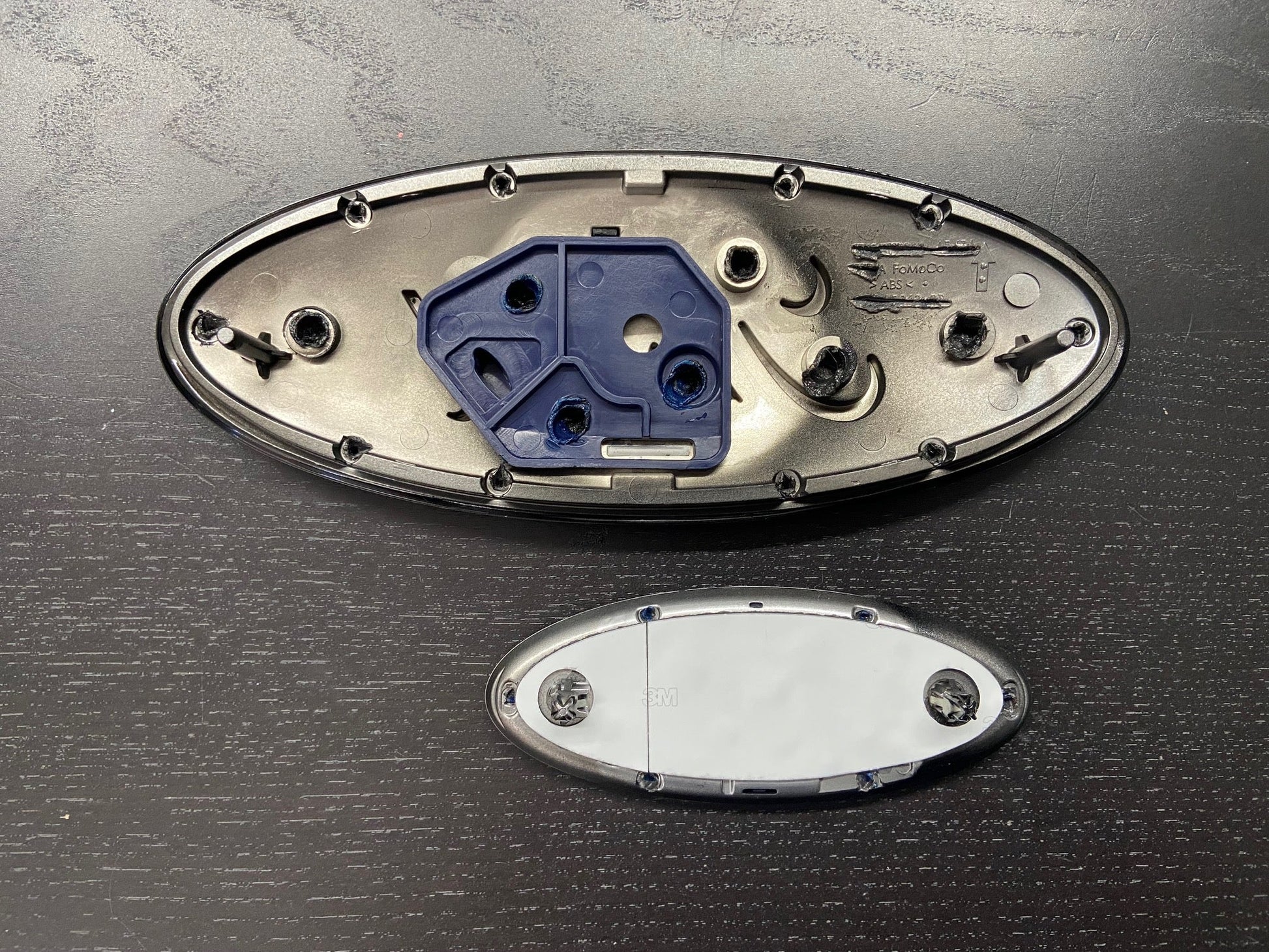 Ford Explorer 2024 - 2026 Custom color order - Emblem set - Speedlogix