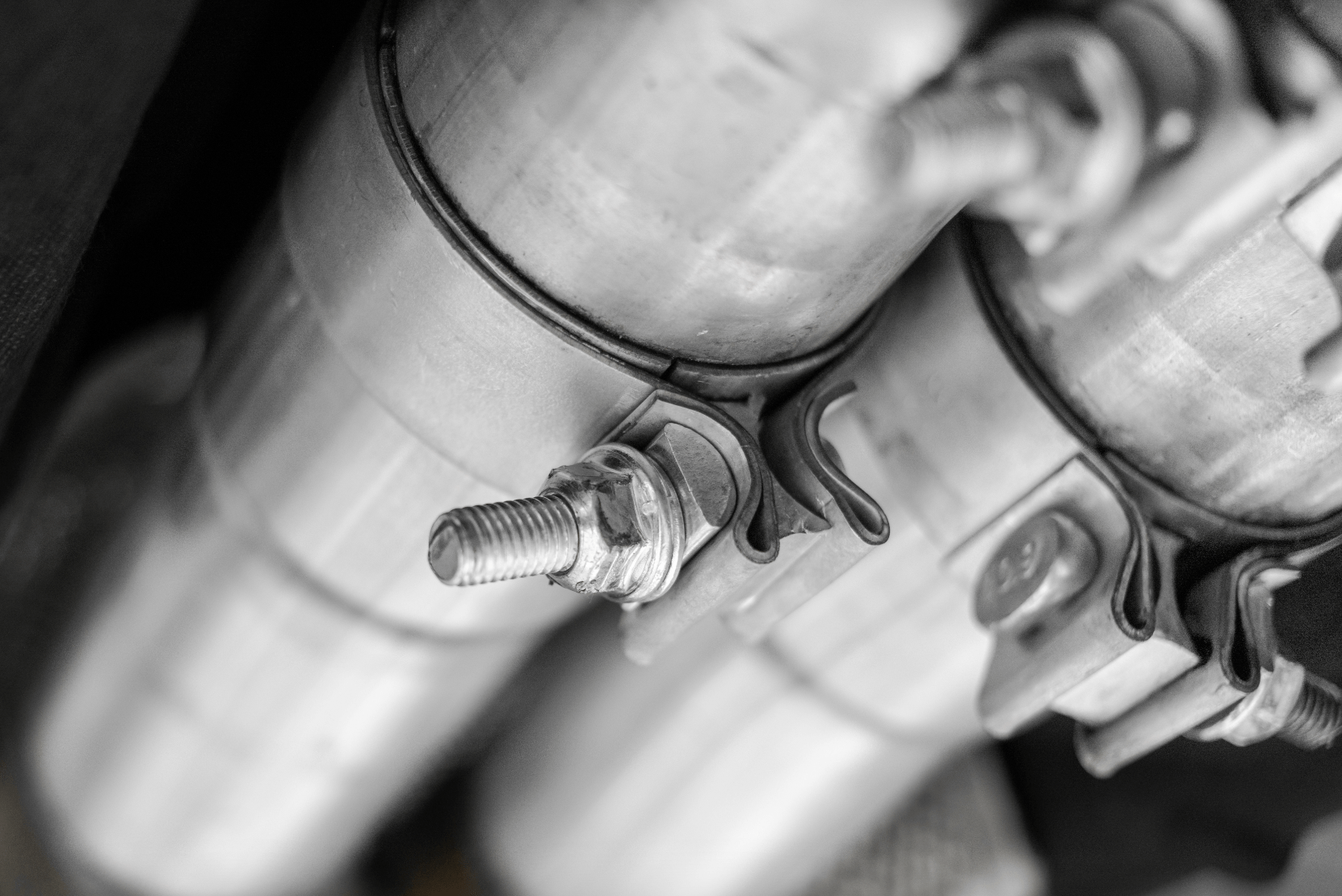 MBRP 3" Armor Pro Race Cat - Back Exhaust, Carbon Tips 2015 - 2023 Challenger 5.7L/6.2L/392/6.4L - Speedlogix