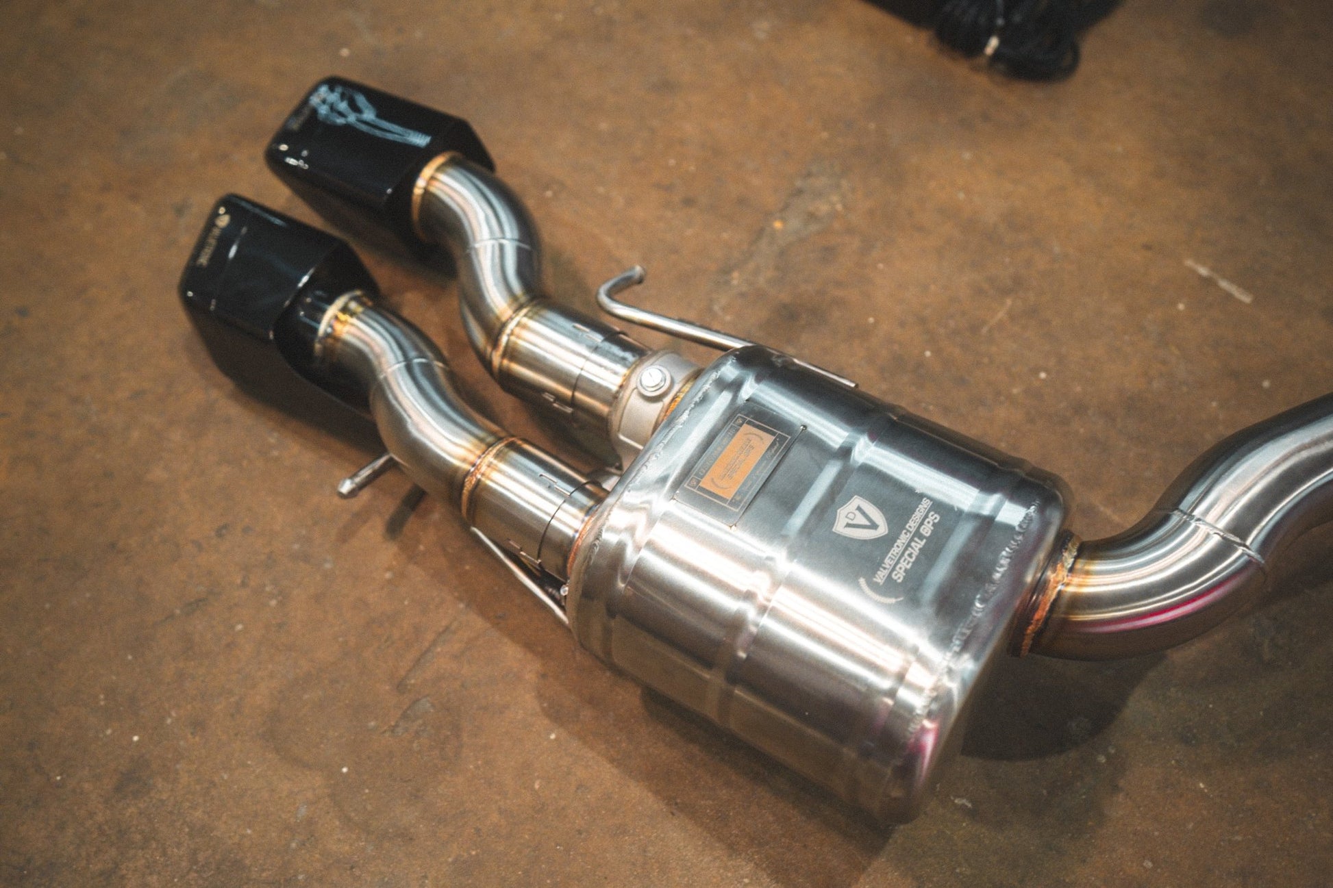 Mercedes W218 CLS63 AMG Valved Sport Exhaust System - Speedlogix