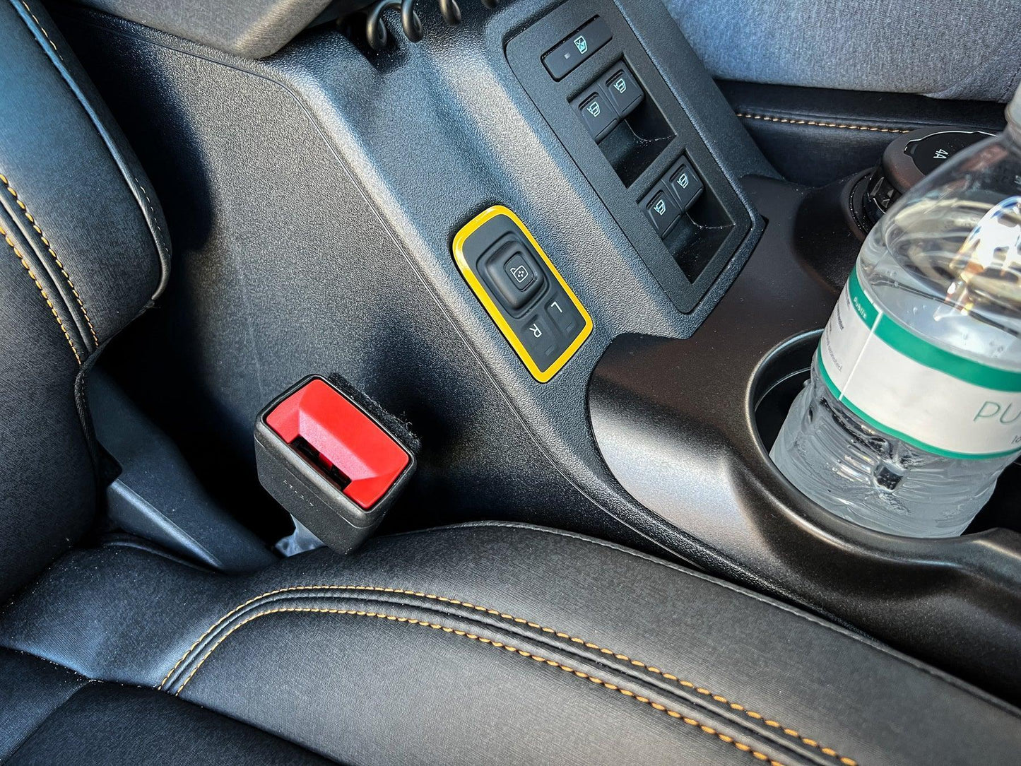 Mirror Adjustment Switch Outline Overlay - 2021+ Bronco - Speedlogix