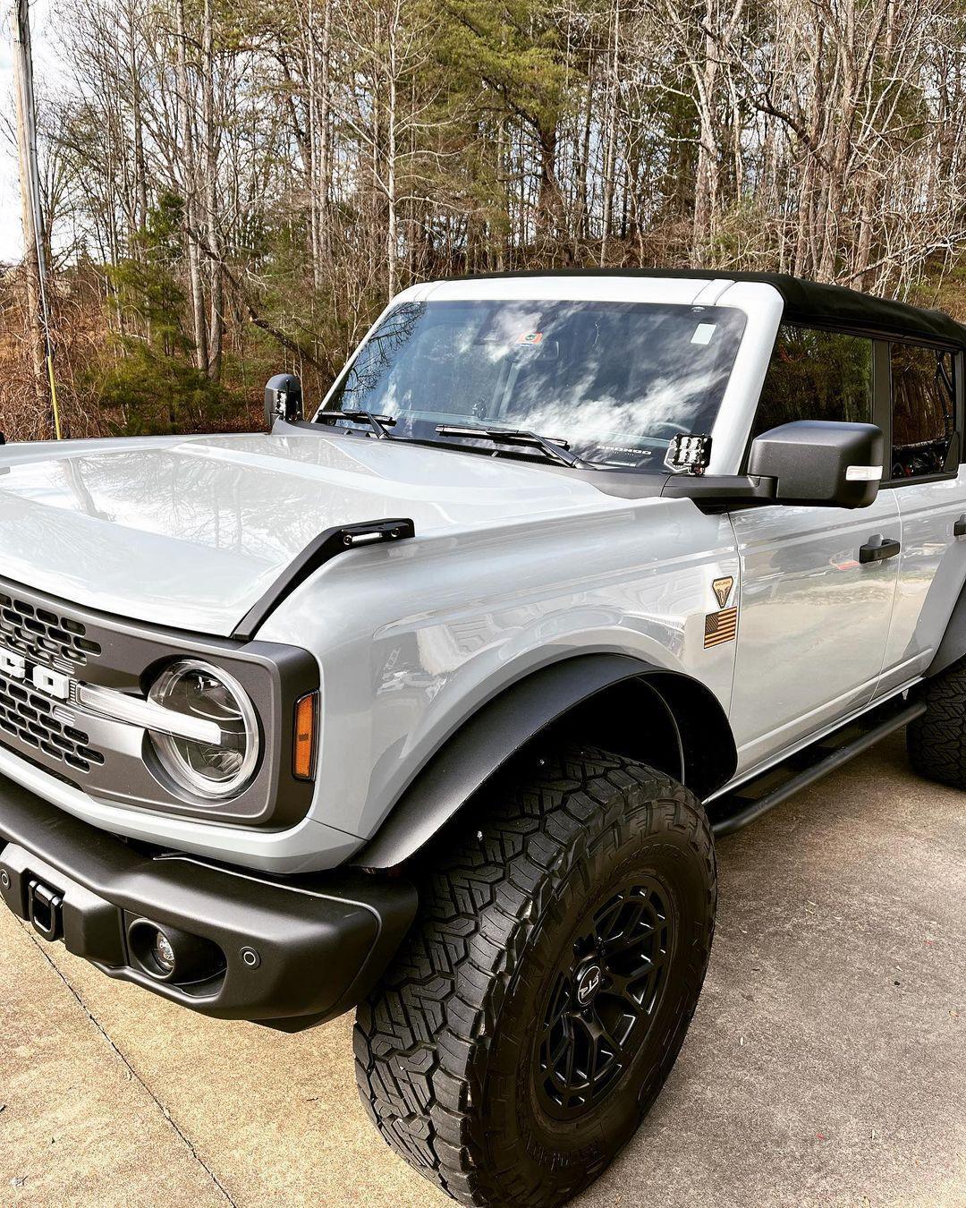 Printed Series American Flag Fender Stickers - 2021+ Bronco / Bronco Sport / Jeep / Universal - Speedlogix