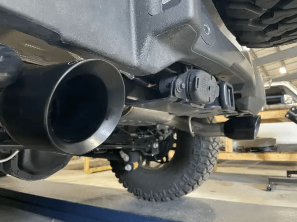 QTP Screamer Axle - Back, Black Tips 2021 - 2023 Bronco 2.3L/2.7L - Speedlogix