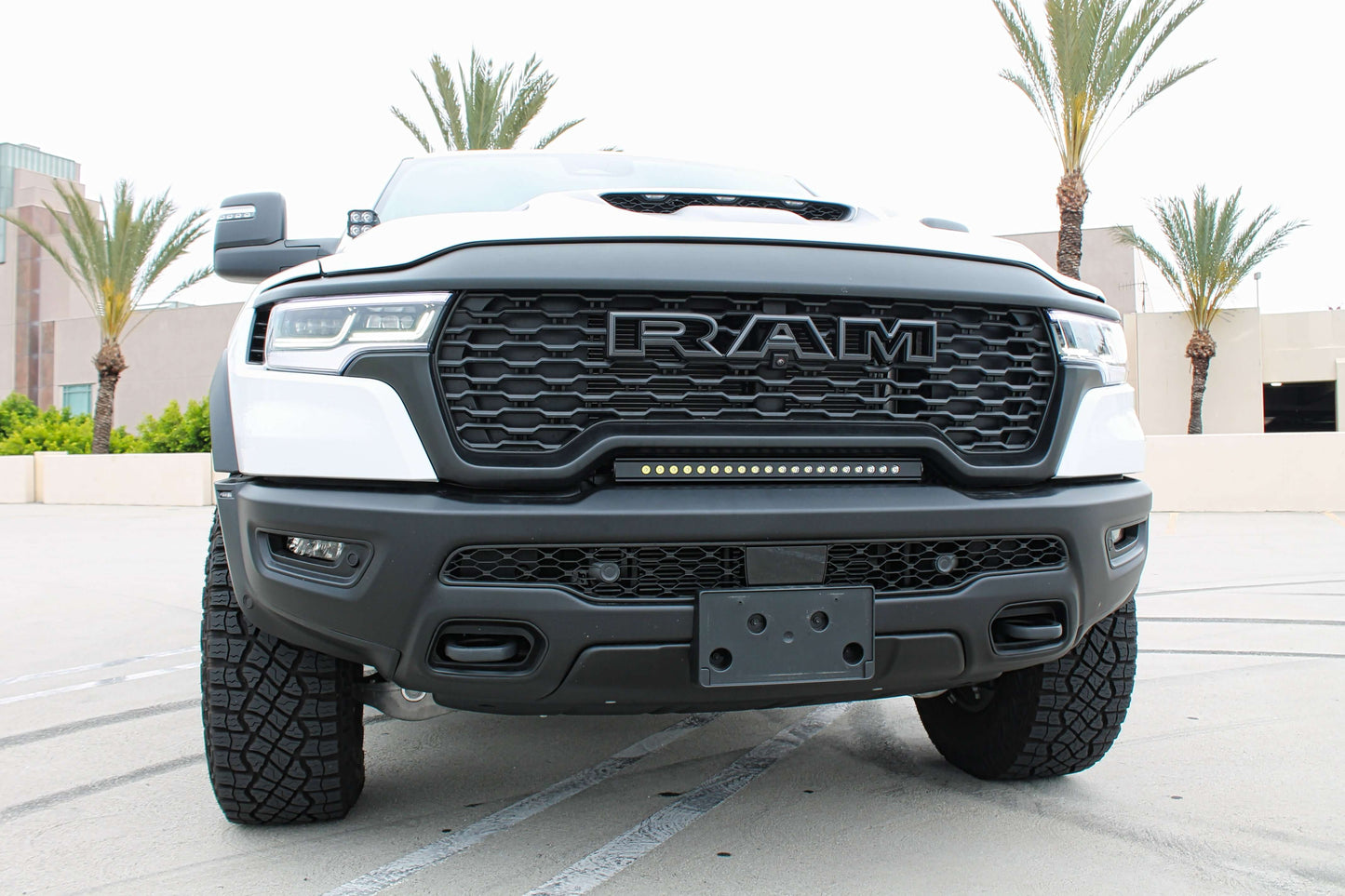 RAM RHO lightbar 2025+ 23in Slim