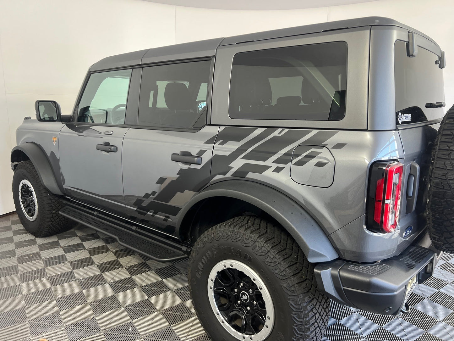 Side Decals for 2021 - 2025 Ford Bronco (x2) - Speedlogix