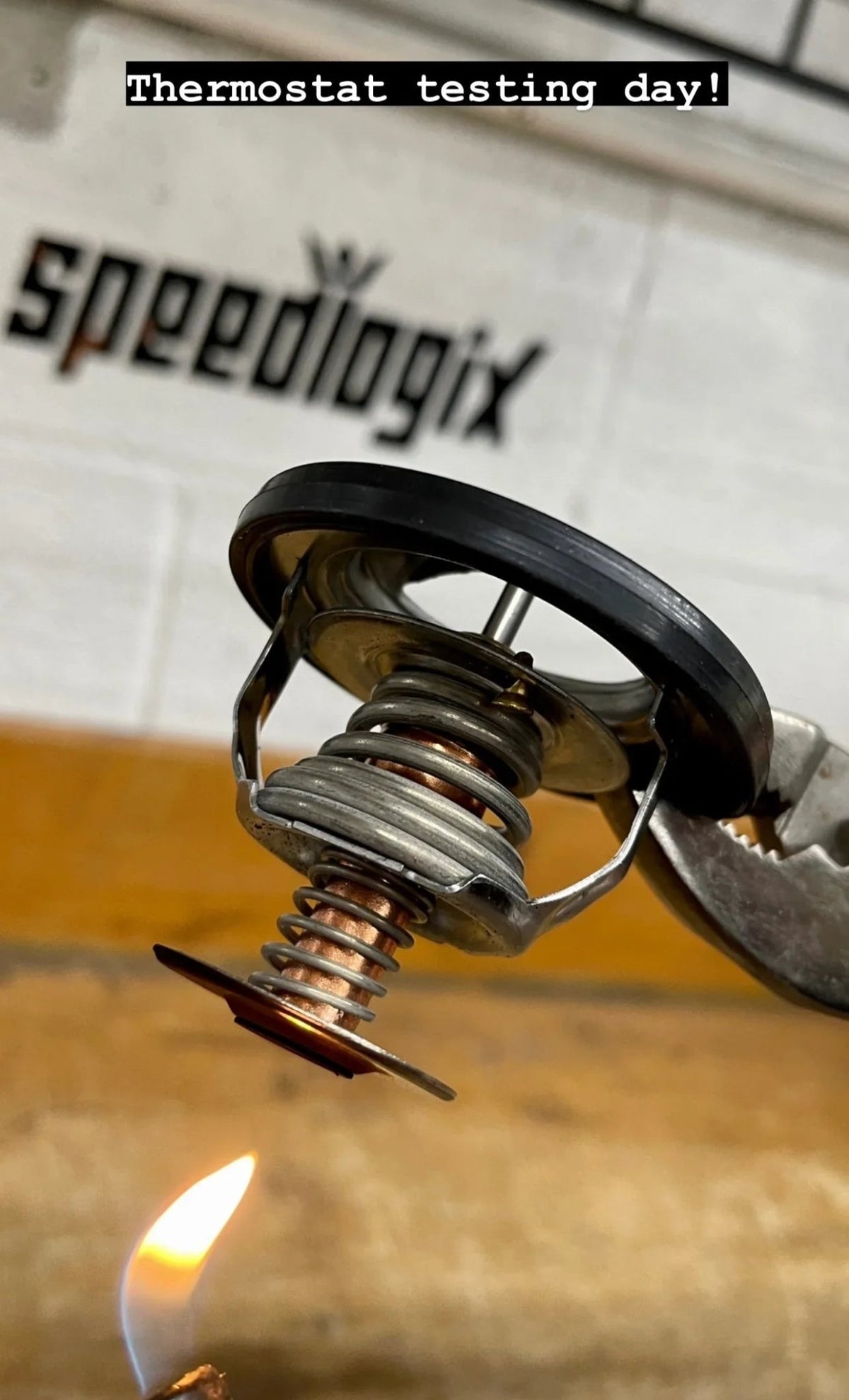Speedlogix 180˚ Thermostat 2005 - 2023 Challenger/Charger V8 - Speedlogix