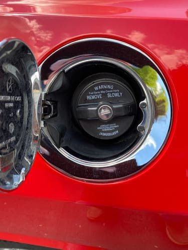 Speedlogix Locking Gas Cap 2008 - 2023 Challenger - Speedlogix