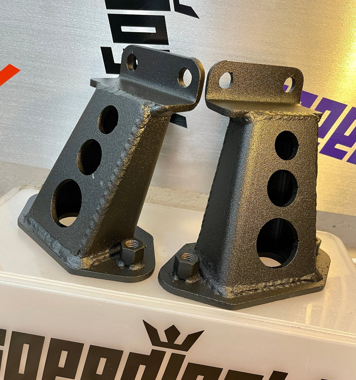 Speedlogix Solid Motor Mounts 2005 - 2010 Challenger/Charger - Speedlogix
