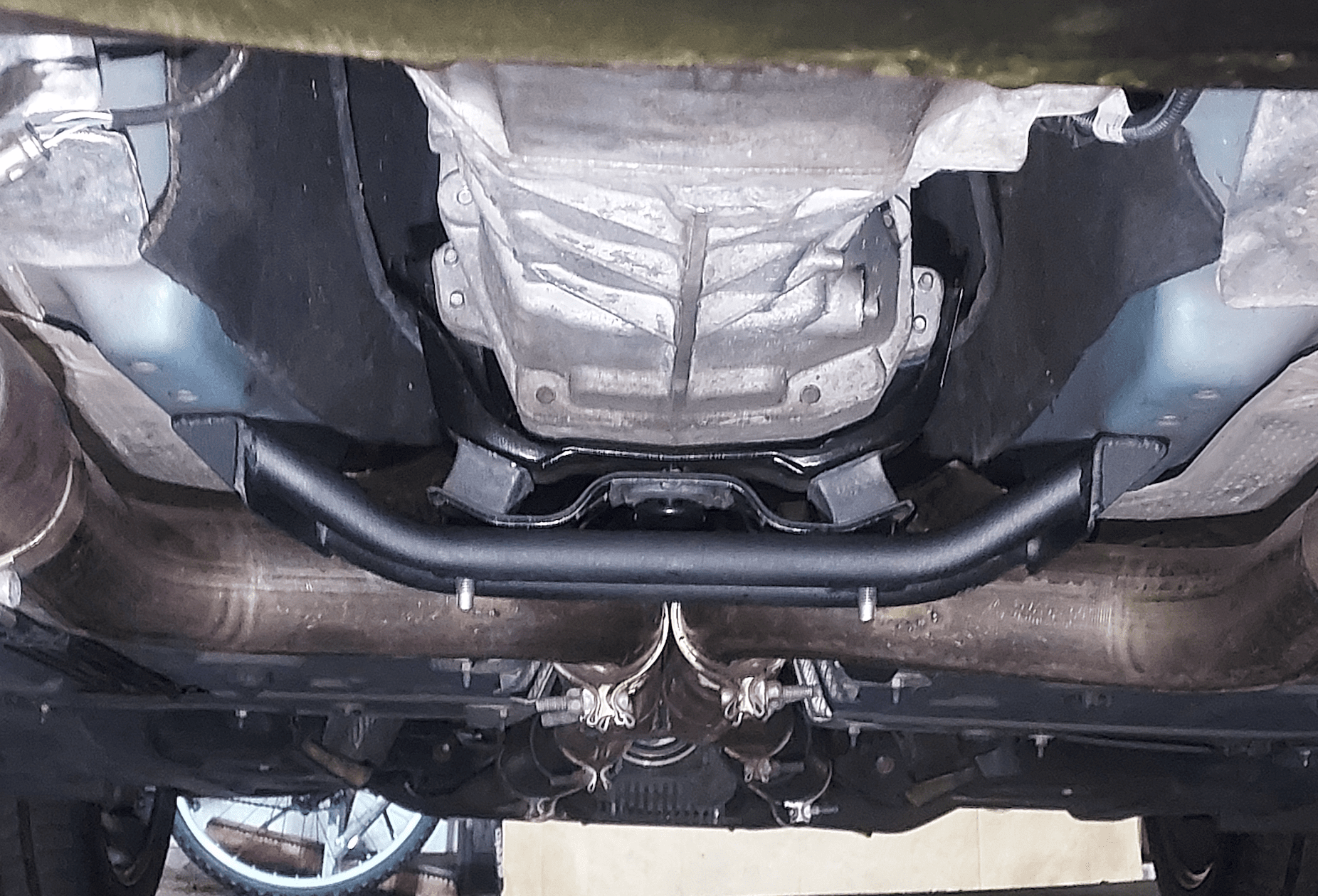 Speedlogix Transmission Brace 2009 - 2023 Challenger (6 - Speed) - Speedlogix