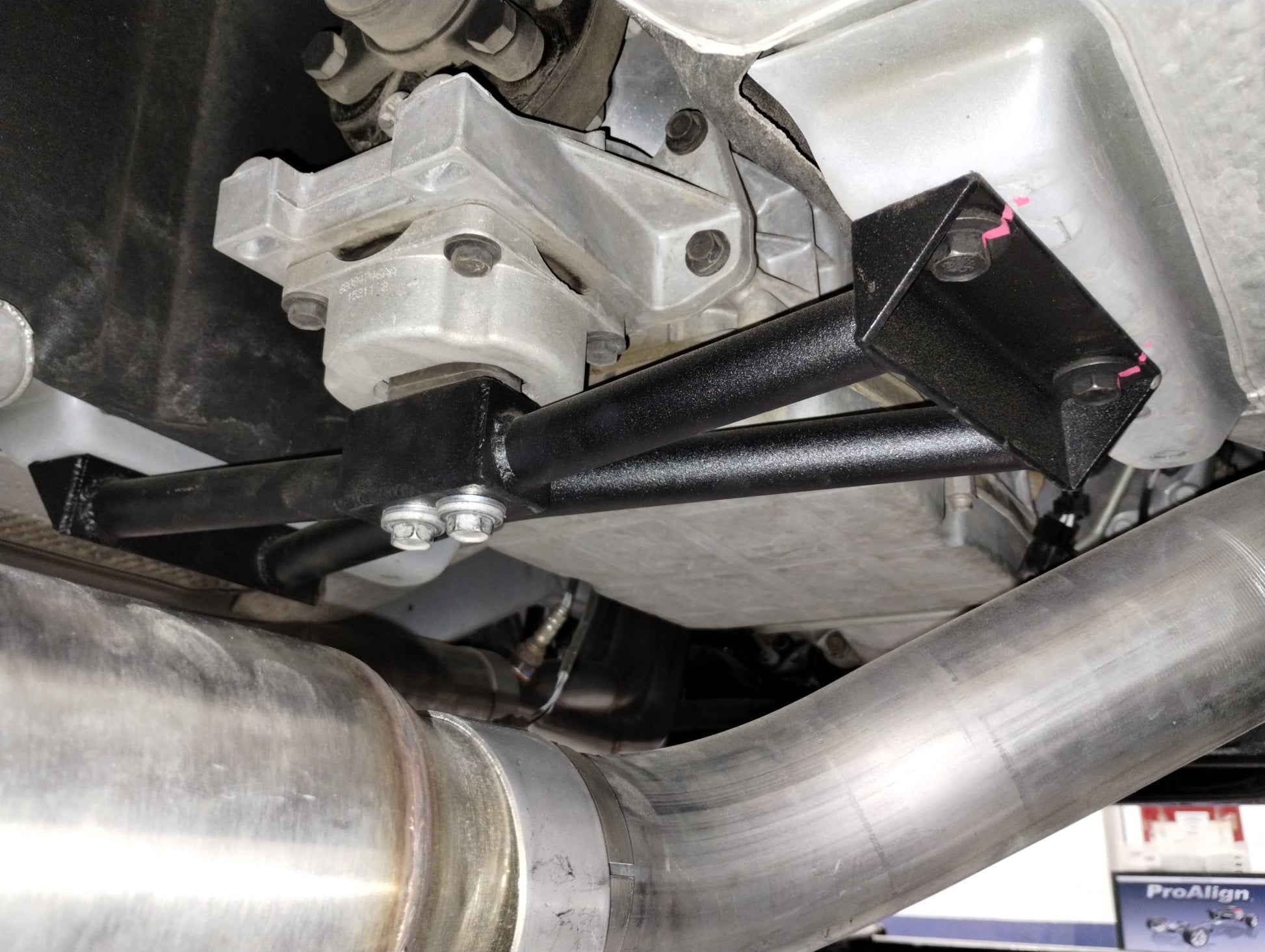 Speedlogix Transmission Cross - Member 2005 - 2014 Challenger/Charger V8 Auto - Speedlogix