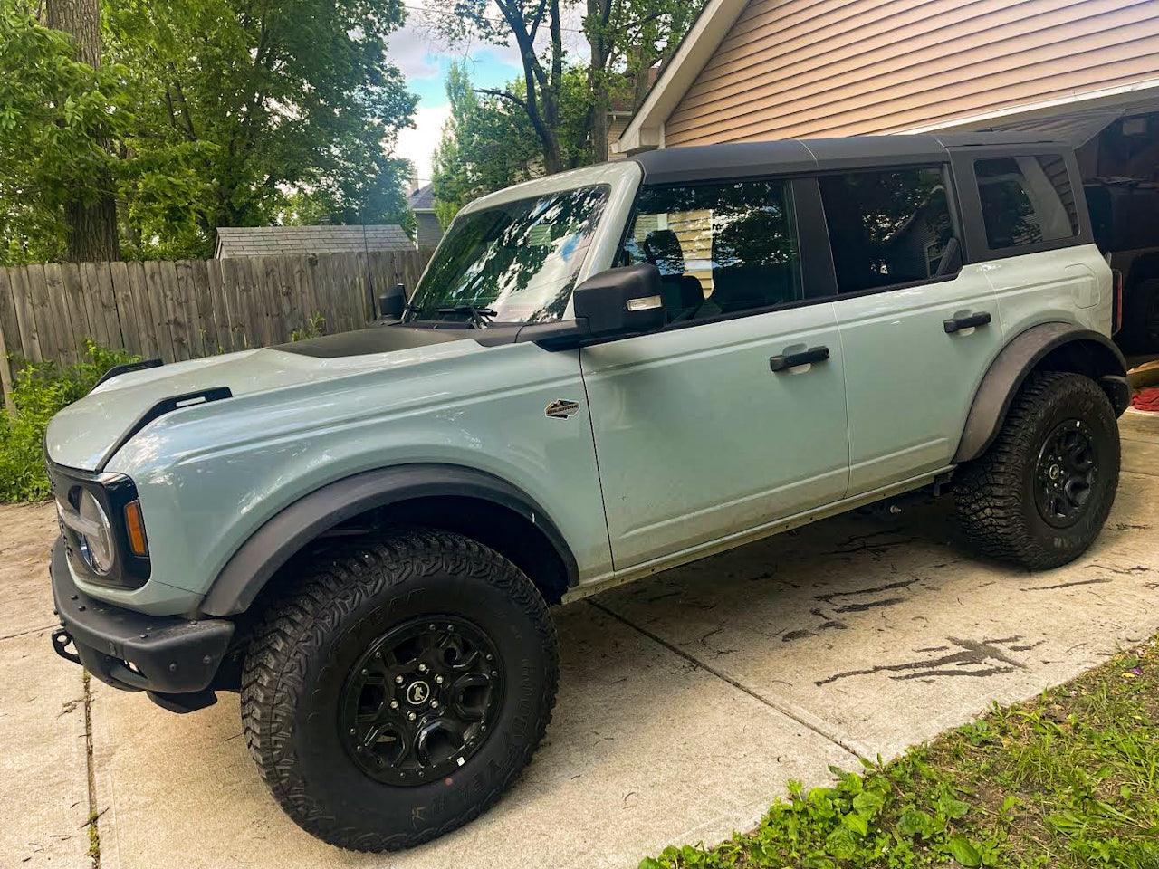 Stealth Paint Matched Side Window Overlays - 2021+ Bronco 4 Door - Speedlogix