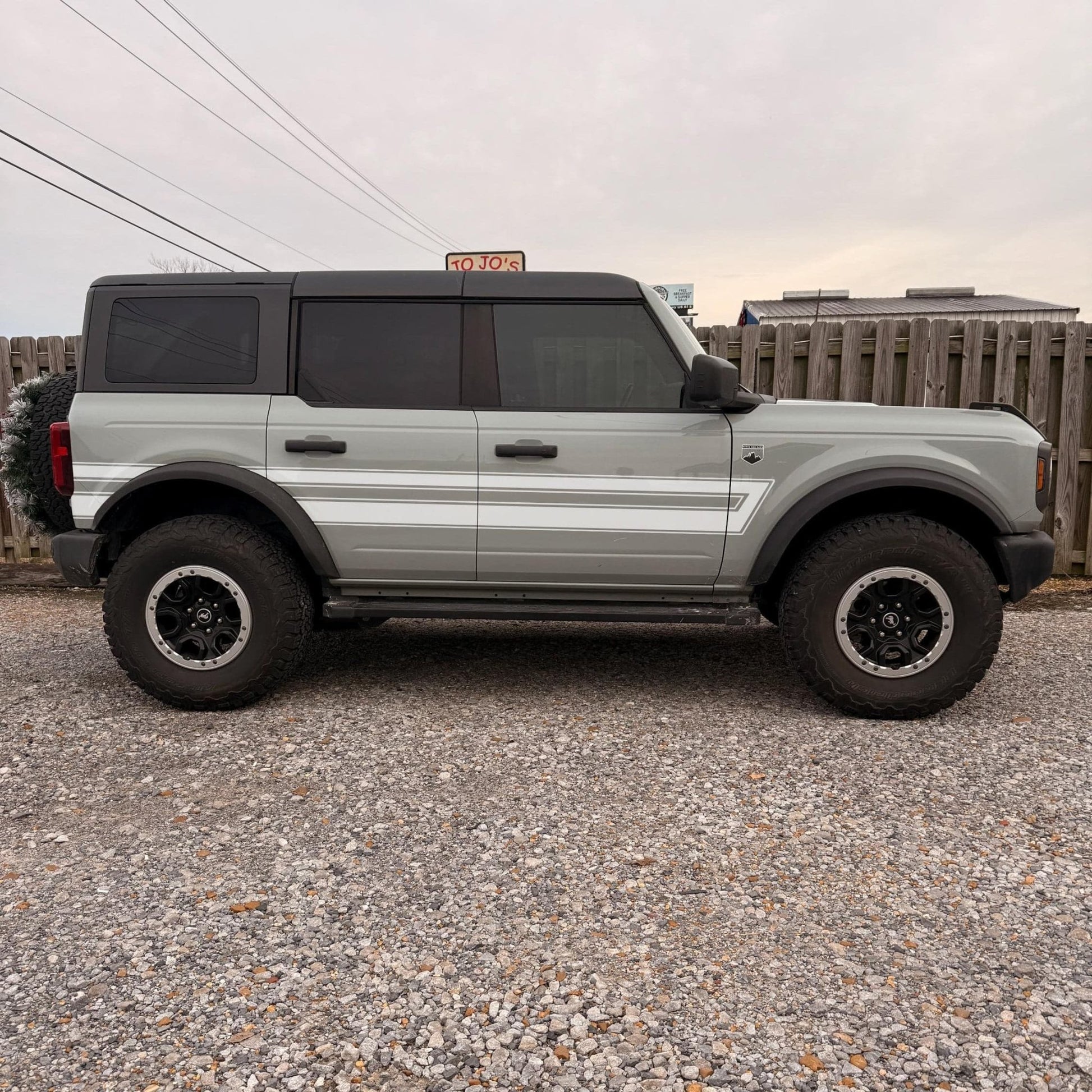 Stripes Graphic Decal for Ford Bronco. 7029 - Speedlogix