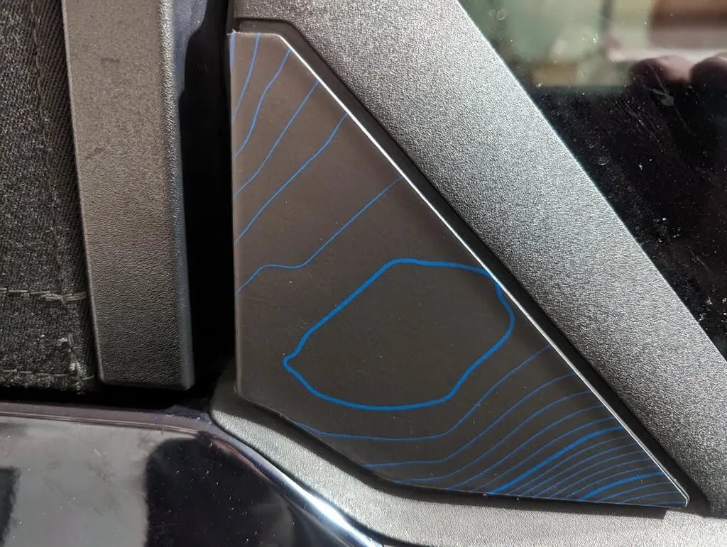 Topo Rear Window Triangle Overlay (Printed Series) - 2021+ Bronco 4 Door - Speedlogix