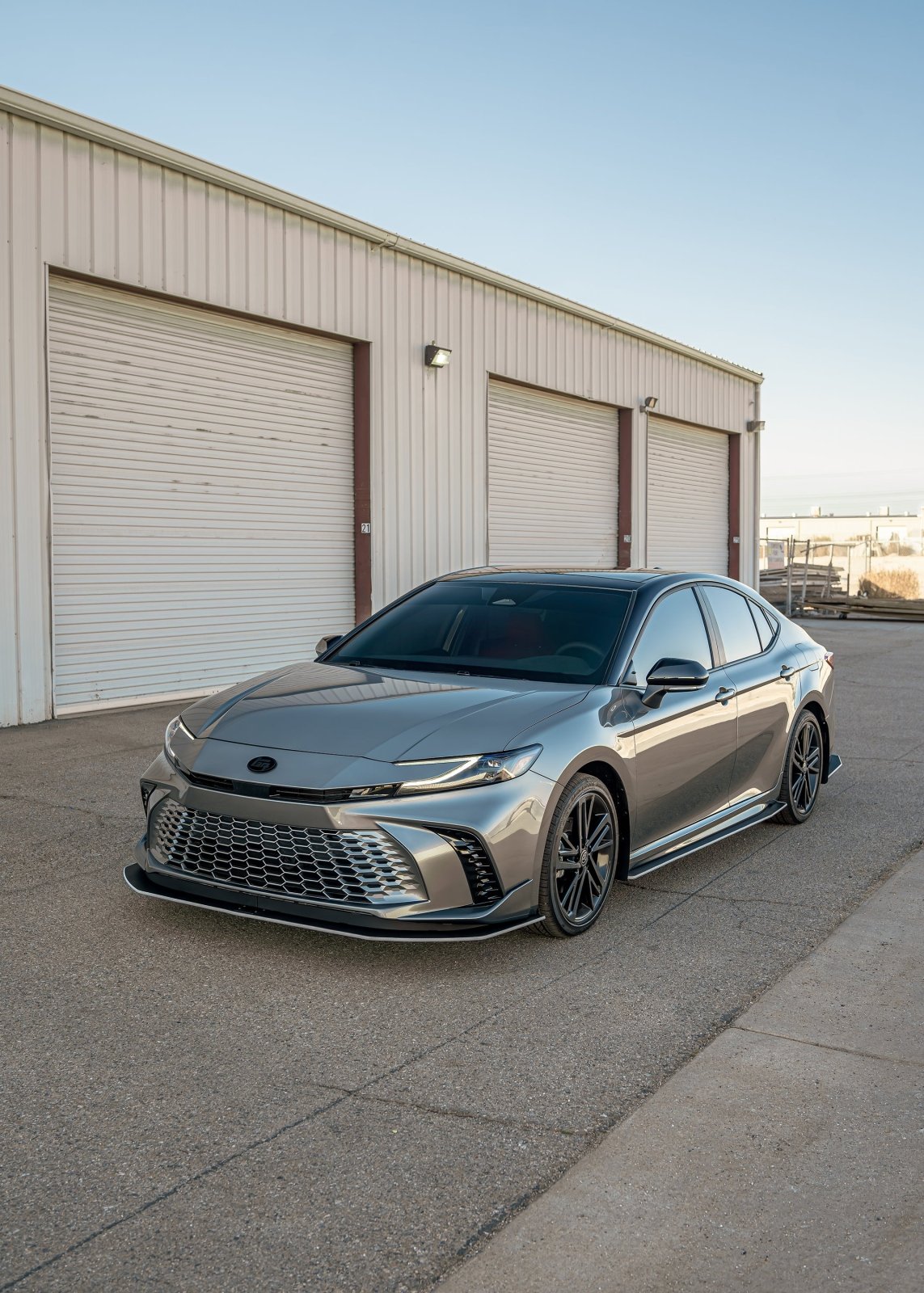 Toyota Camry (2025+) SE / XSE Chassis Mount Front Splitter - Speedlogix