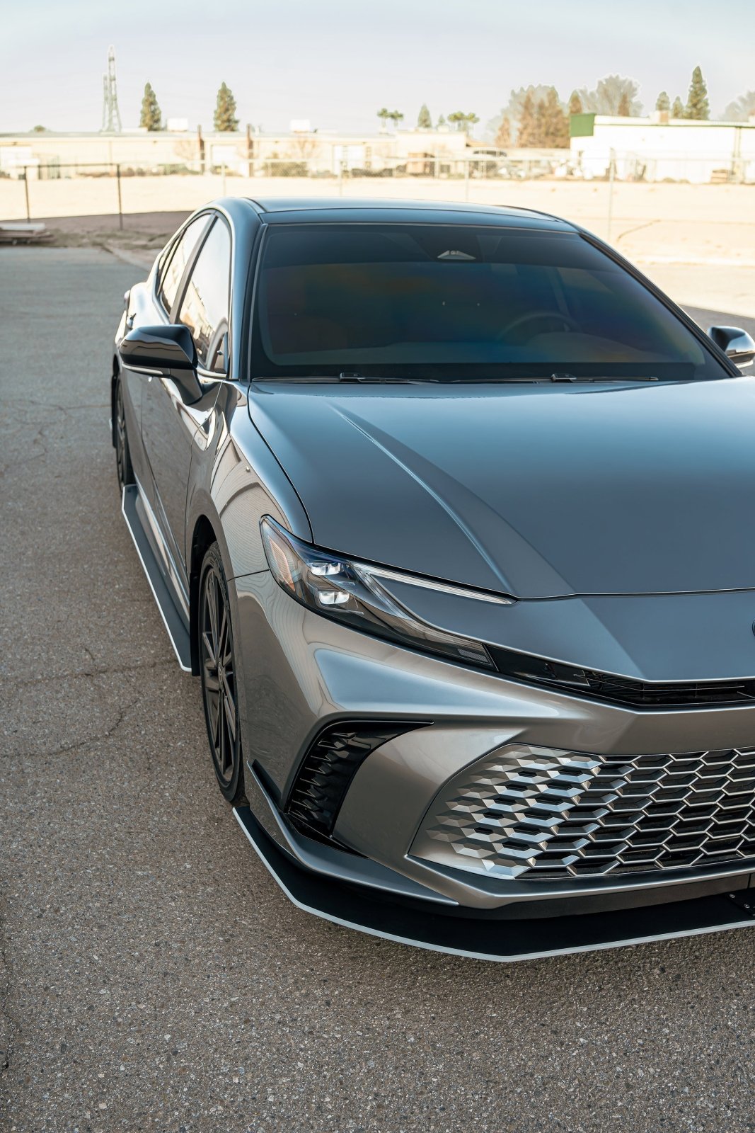 Toyota Camry (2025+) SE / XSE Chassis Mount Front Splitter - Speedlogix
