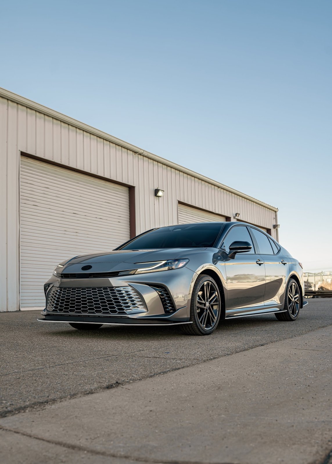 Toyota Camry (2025+) SE / XSE Chassis Mount Front Splitter - Speedlogix