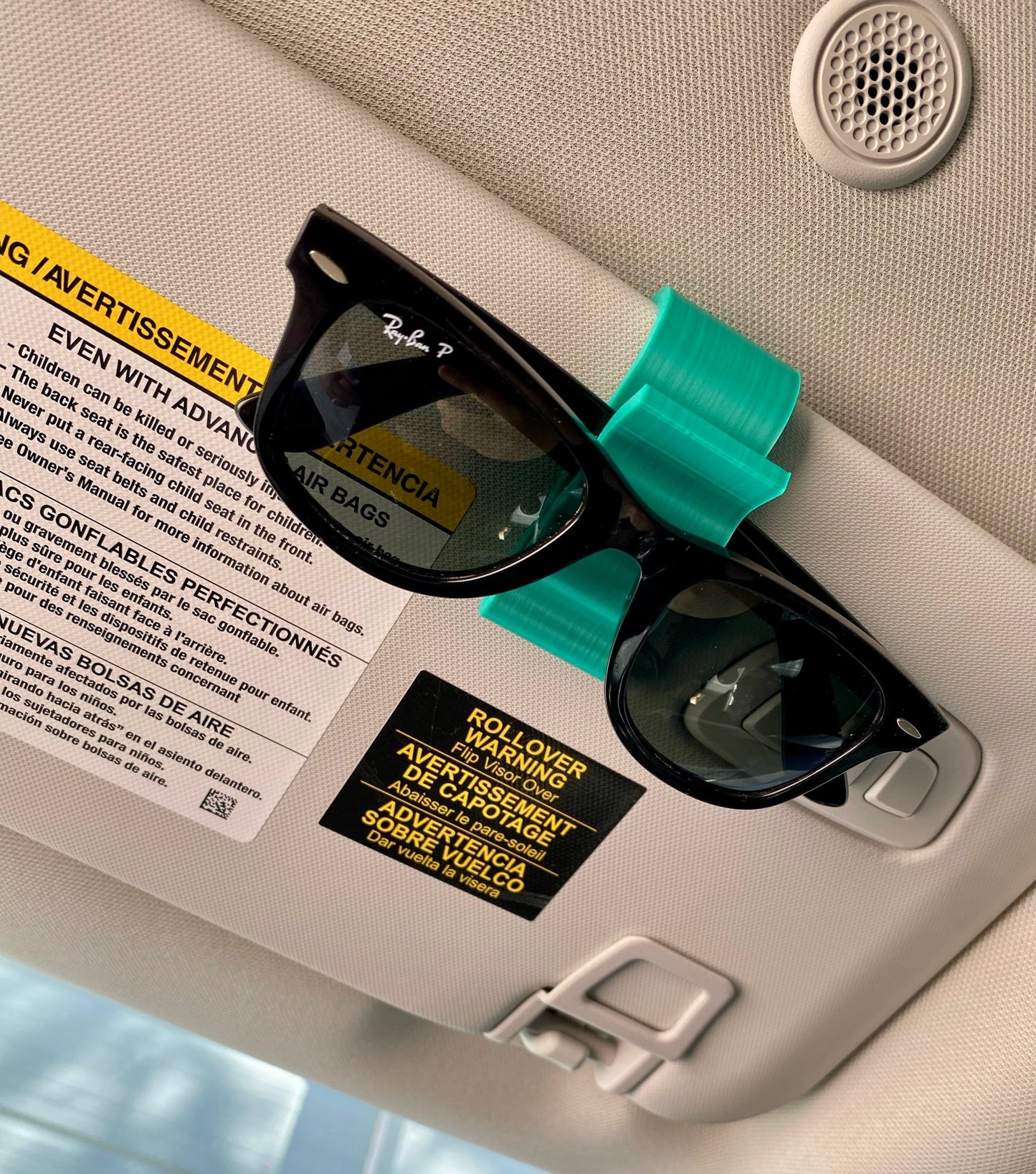 Visor Clip Sunglasses Holder, Universal Fit - Speedlogix