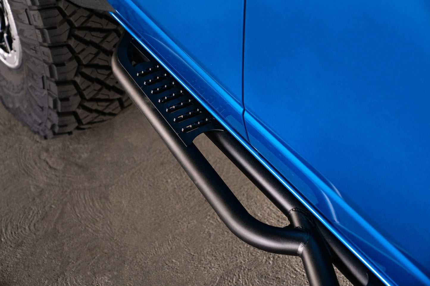 DV8 Offroad OE Plus Series Side Steps 2021 - 2023 Bronco - Speedlogix