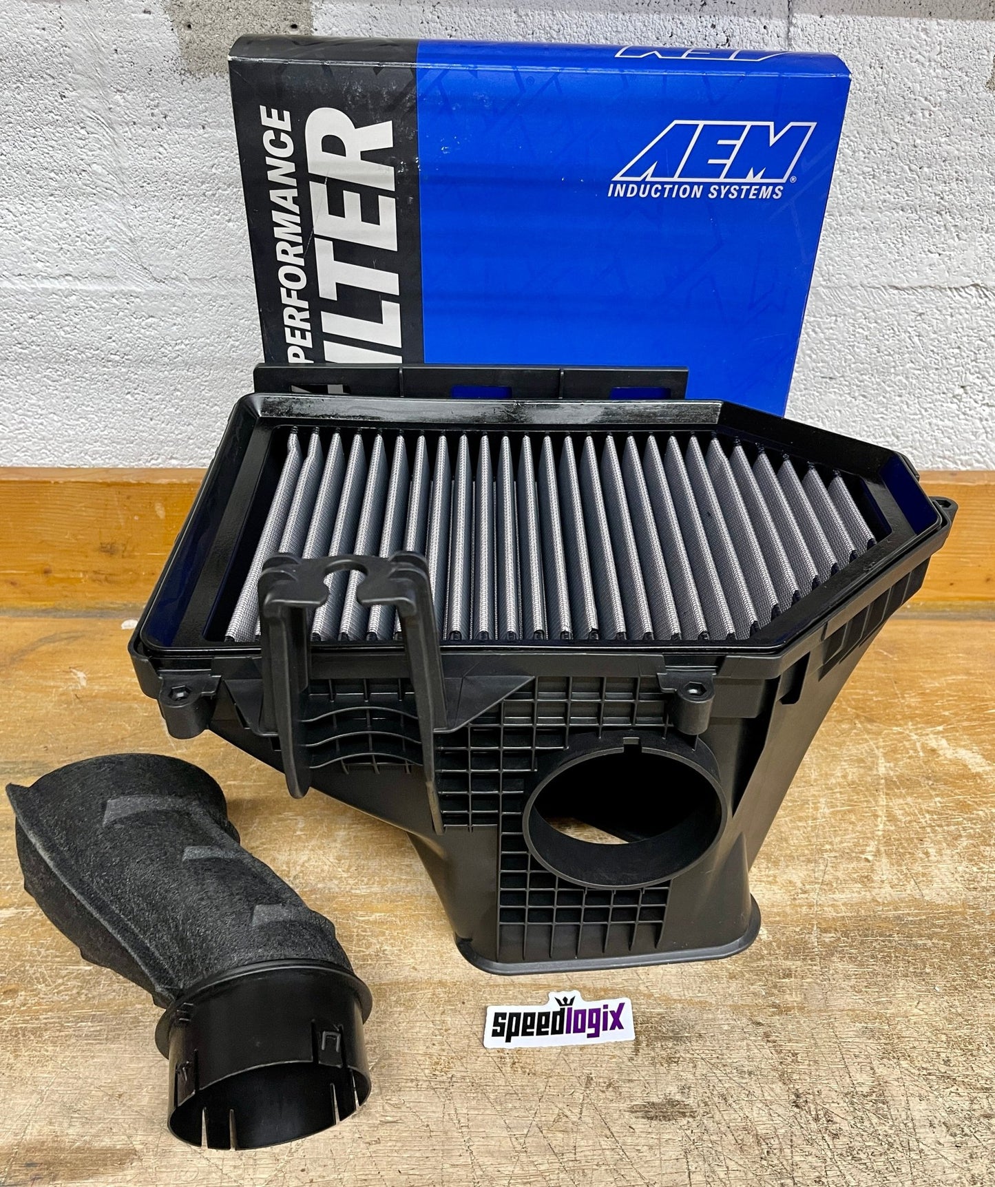 Hellcat Airbox Kit w/ Inlet Tube, Filter 2015 - 2023 Challenger - Speedlogix