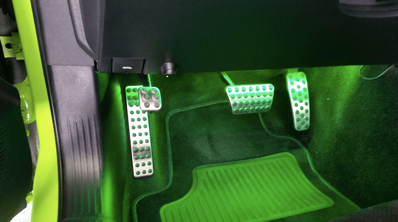 Speedlogix Footrest / Dead Pedal 2008 - 2023 Challenger - Speedlogix