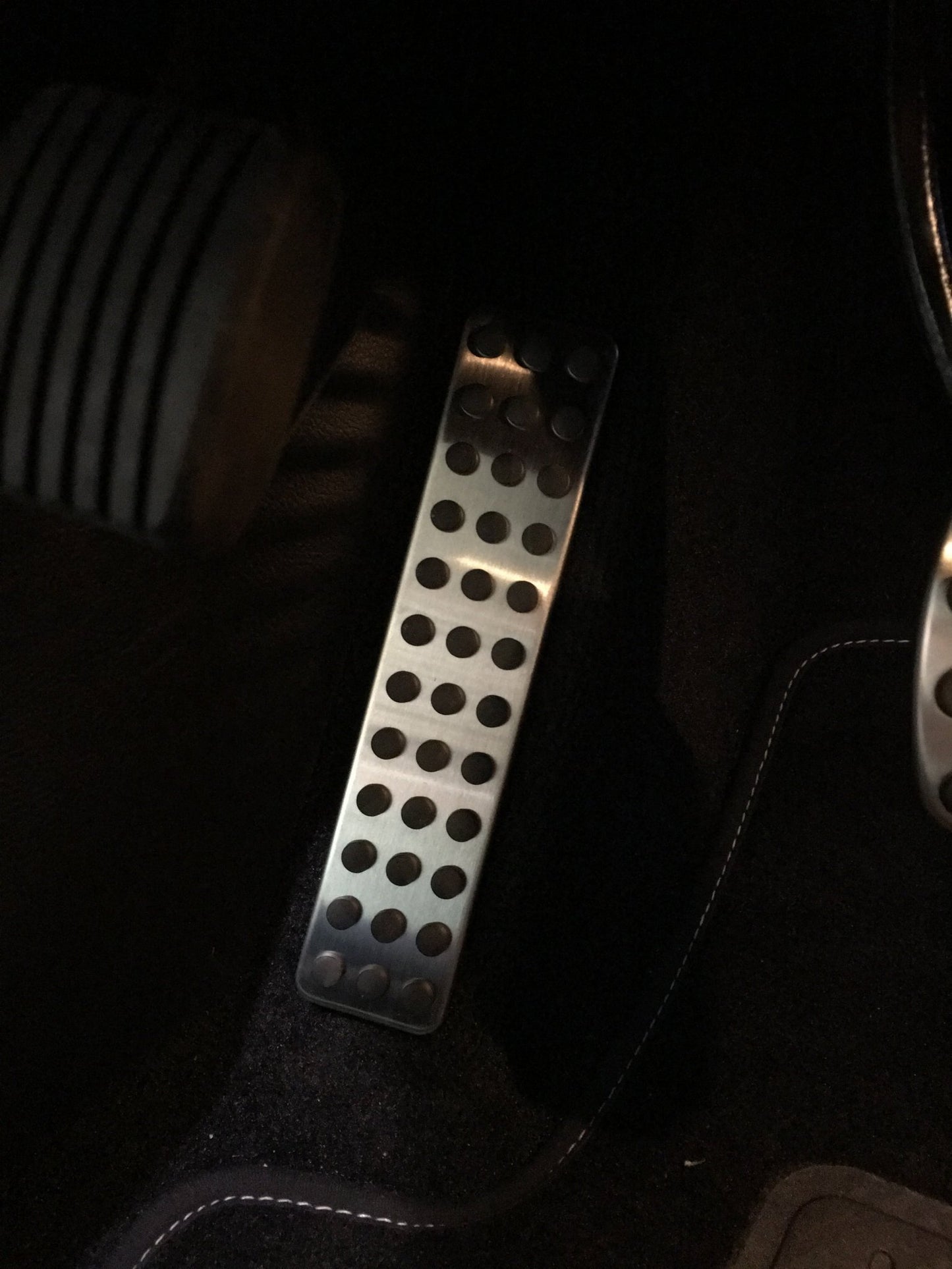 Speedlogix Footrest / Dead Pedal 2008 - 2023 Challenger - Speedlogix